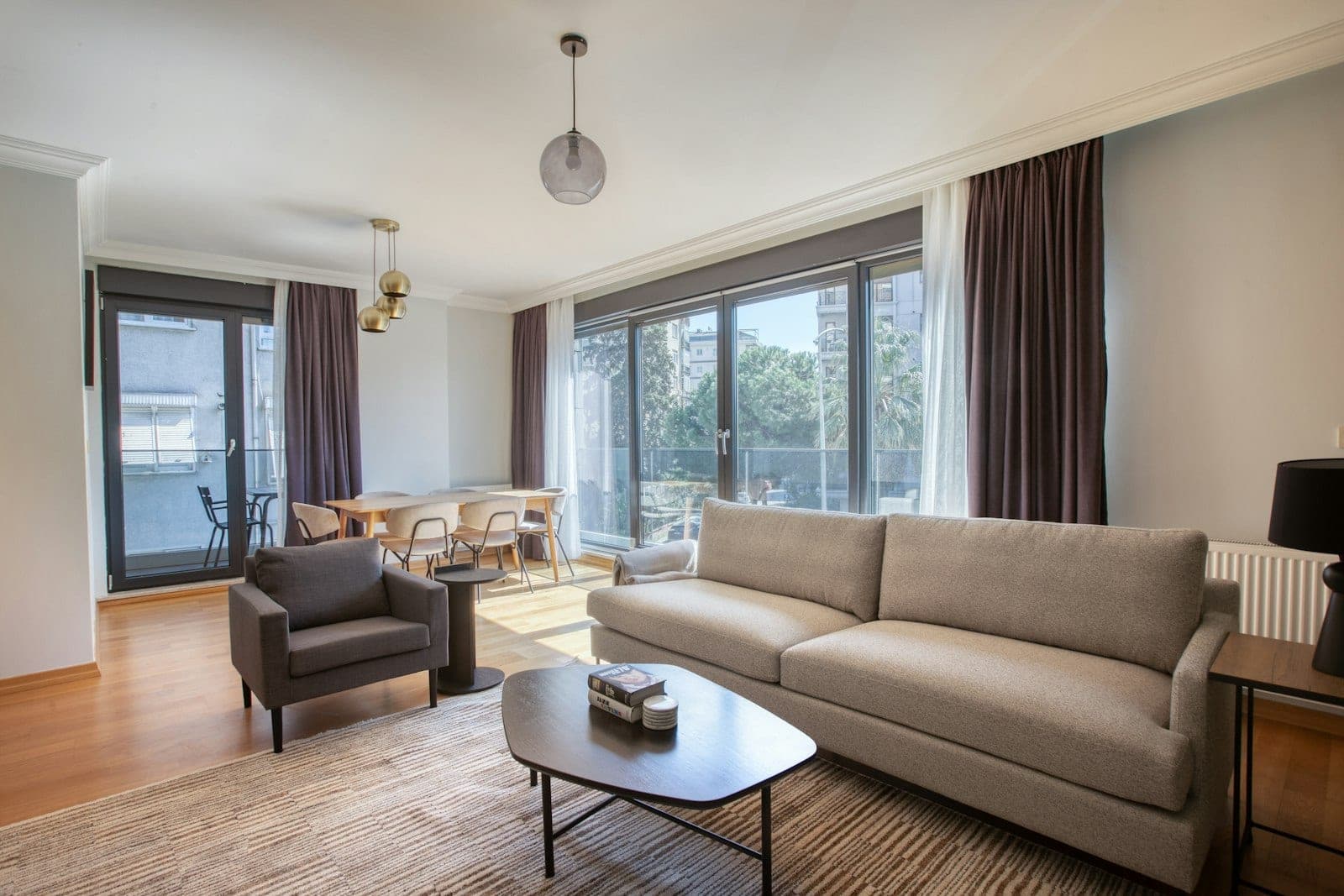 Apartament pregătit pentru ședința foto de vânzare